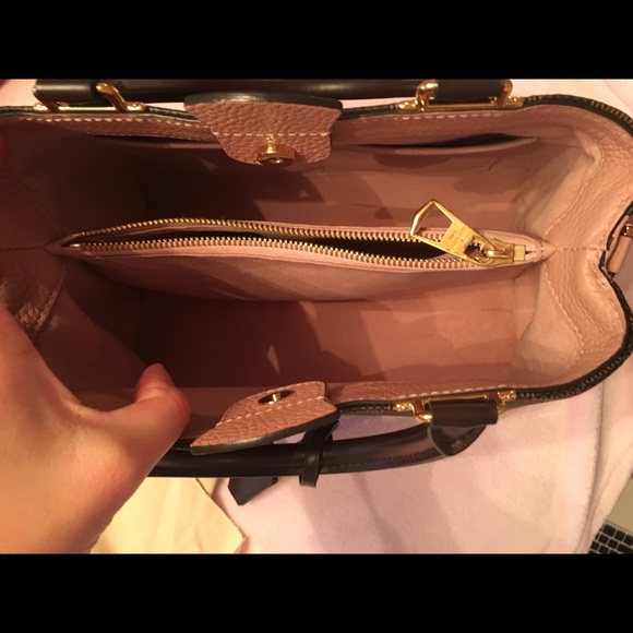 SOLD 💐🌸Louis Vuitton Pink Brittany Handbag 👜 🌸 - Picture 4 of 8